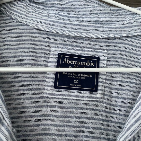 Abercrombie & Fitch Button Down Shirt - Picture 2 of 4
